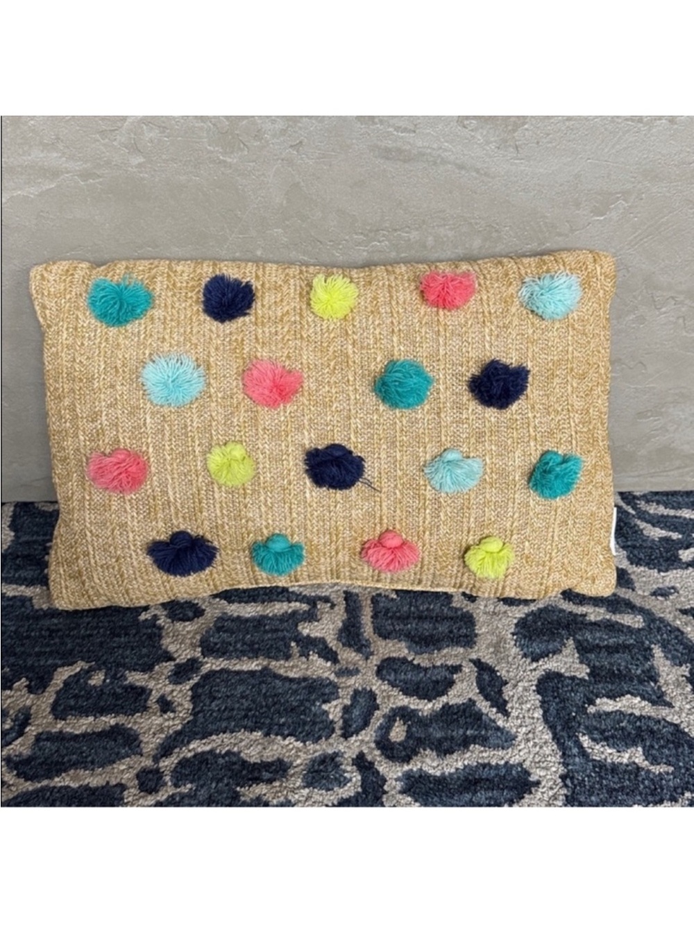 Tommy Bahama Indoor Outdoor Throw Pillow Straw Weave Pom Pom Boho jute wicker